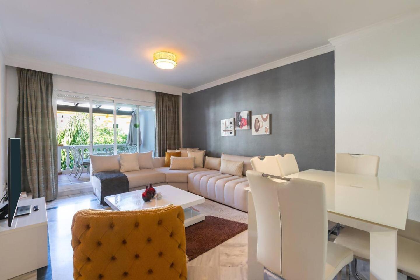 Apartment Dama De Noche